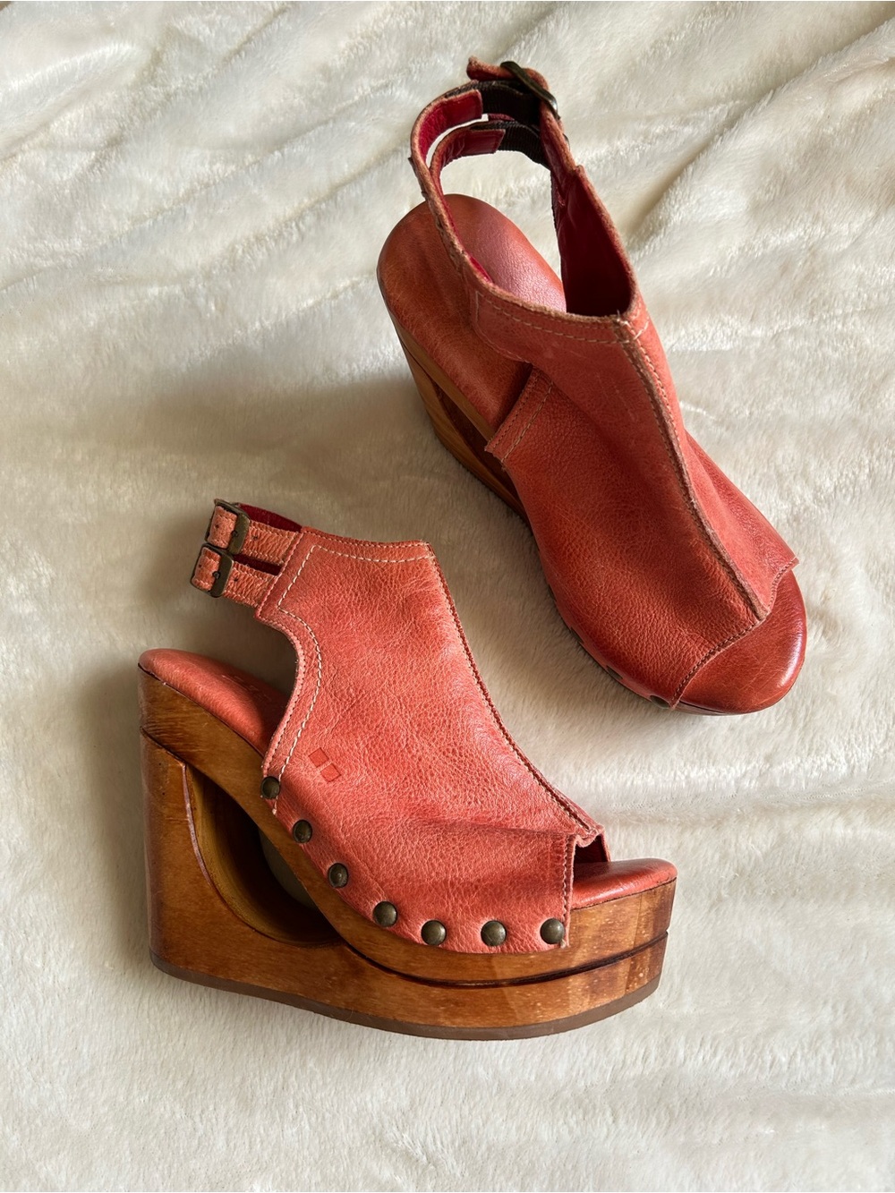 Bed Stu Imelda platform wedge sandals burnt orange leather 7 studded wood